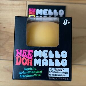 NeeDoh Mello  Mallo - Yellow